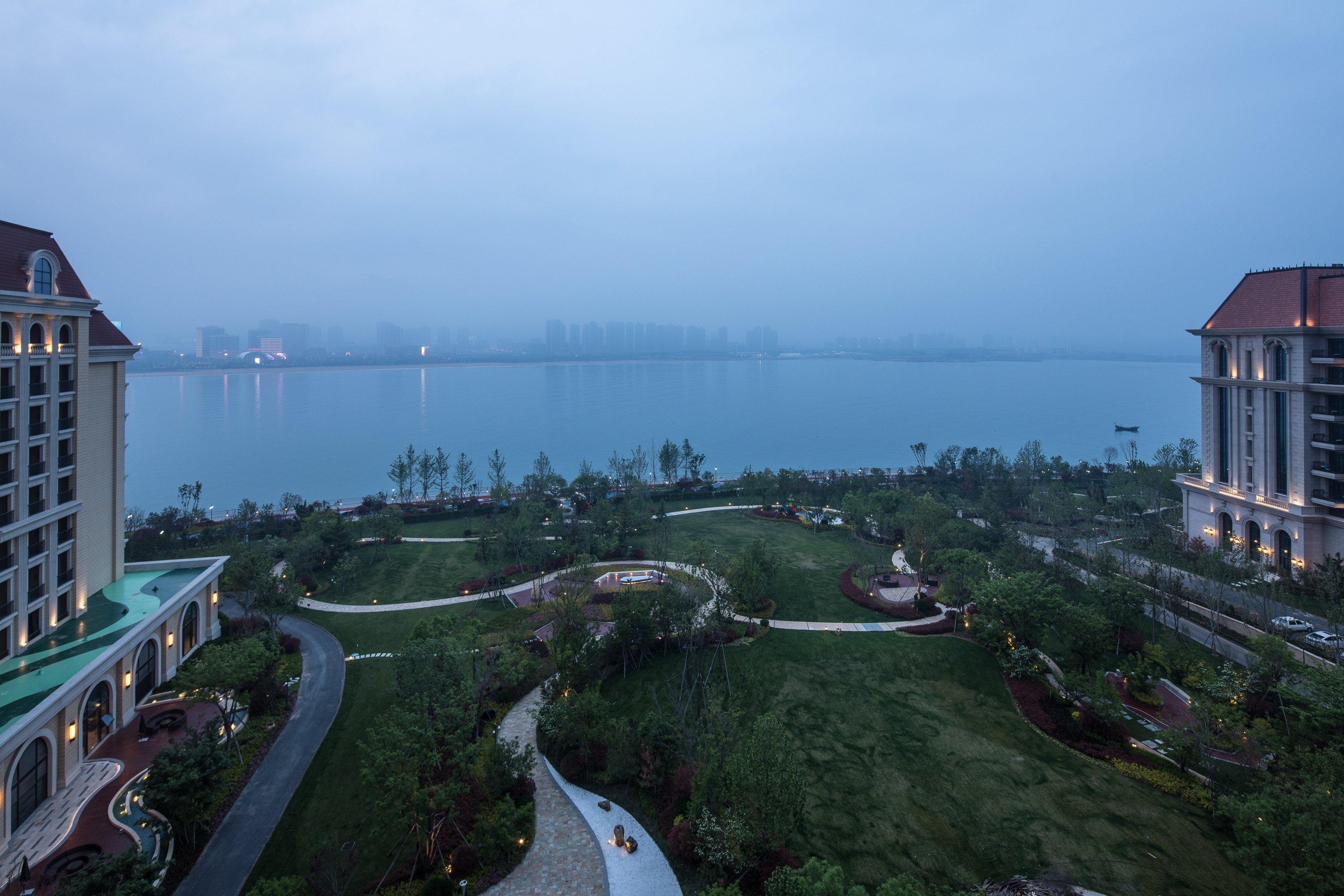 Crowne Plaza Qingdaoorientalmoviemetropolis By Ihg Ξενοδοχείο Εξωτερικό φωτογραφία