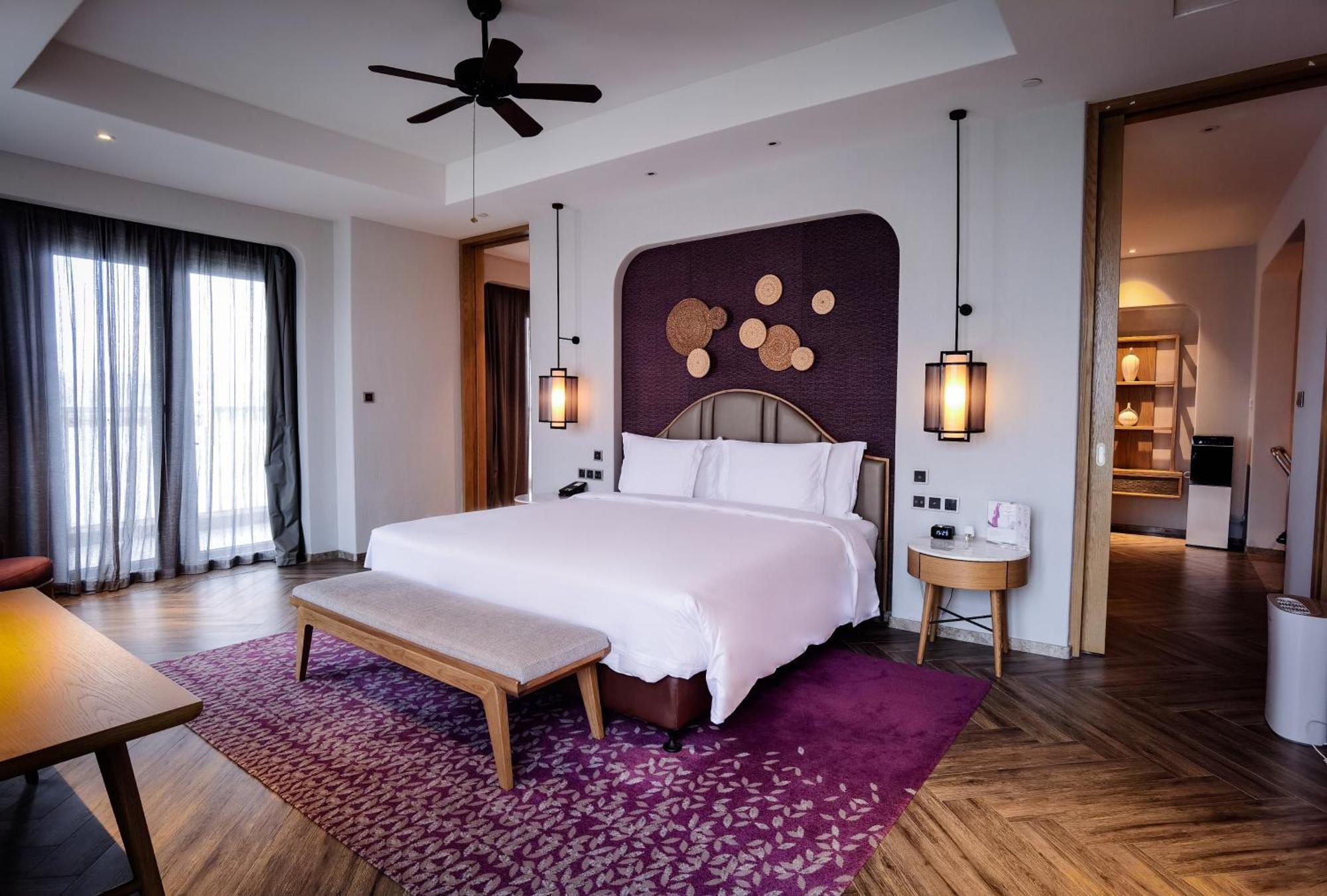 Crowne Plaza Qingdaoorientalmoviemetropolis By Ihg Ξενοδοχείο Εξωτερικό φωτογραφία