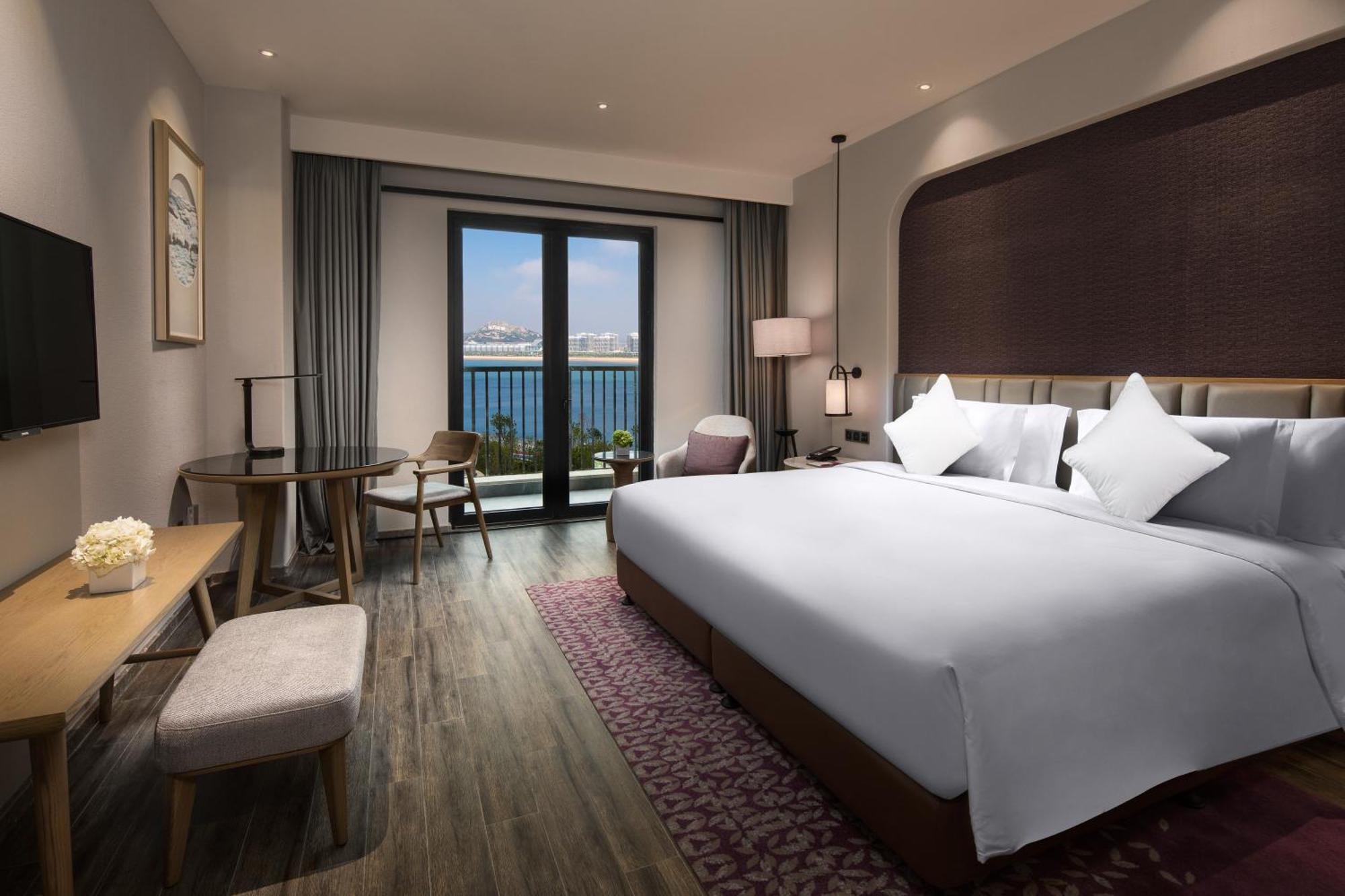 Crowne Plaza Qingdaoorientalmoviemetropolis By Ihg Ξενοδοχείο Εξωτερικό φωτογραφία