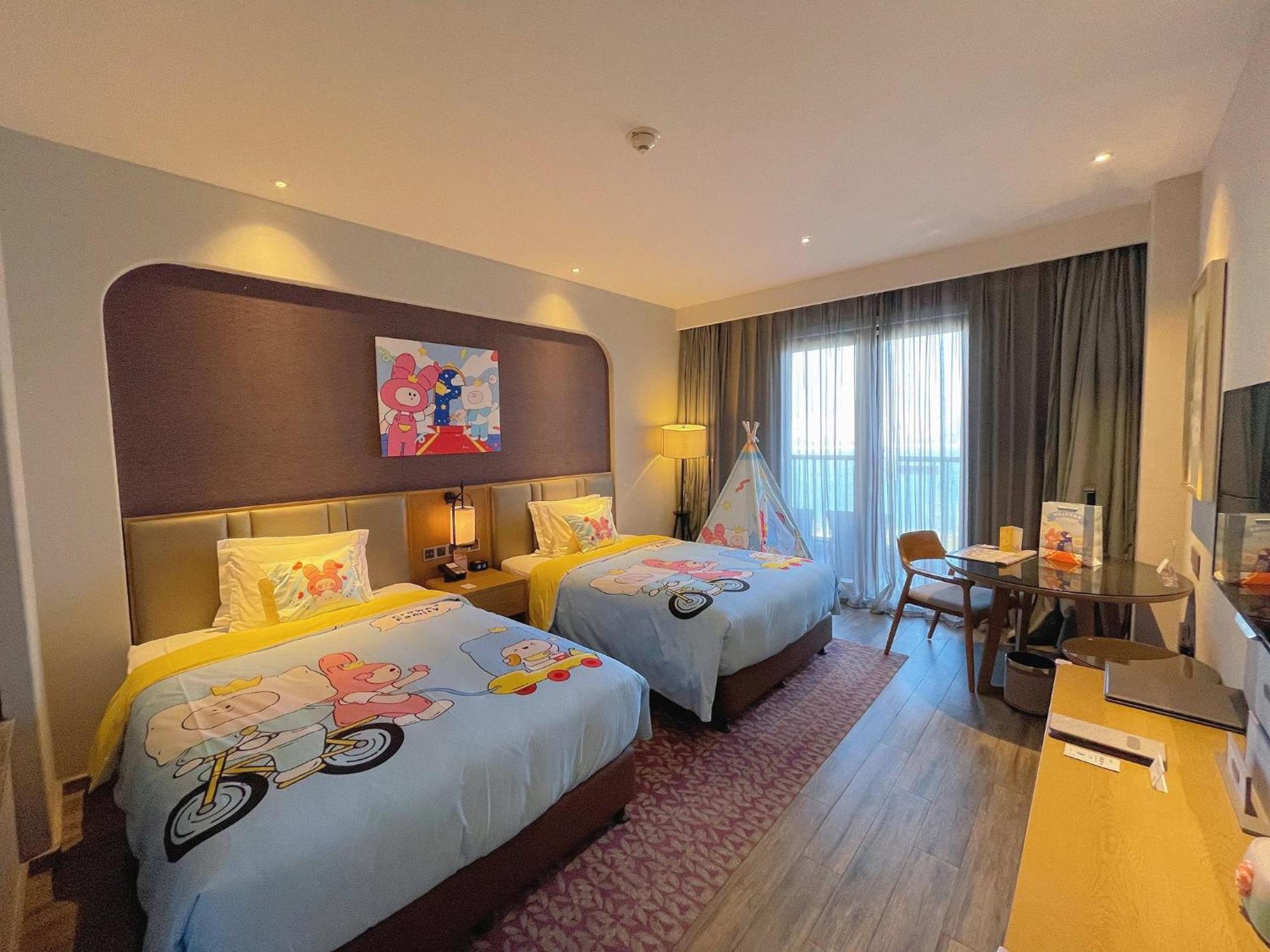 Crowne Plaza Qingdaoorientalmoviemetropolis By Ihg Ξενοδοχείο Εξωτερικό φωτογραφία