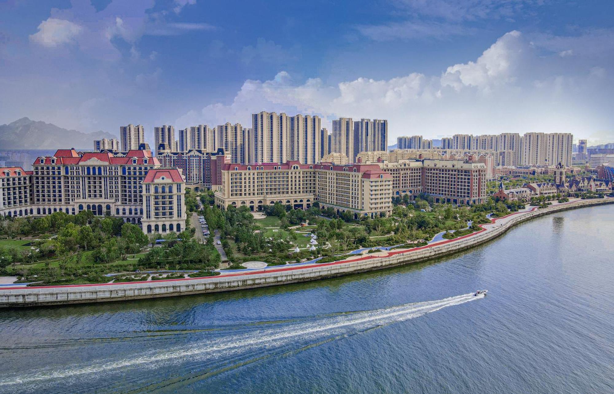 Crowne Plaza Qingdaoorientalmoviemetropolis By Ihg Ξενοδοχείο Εξωτερικό φωτογραφία