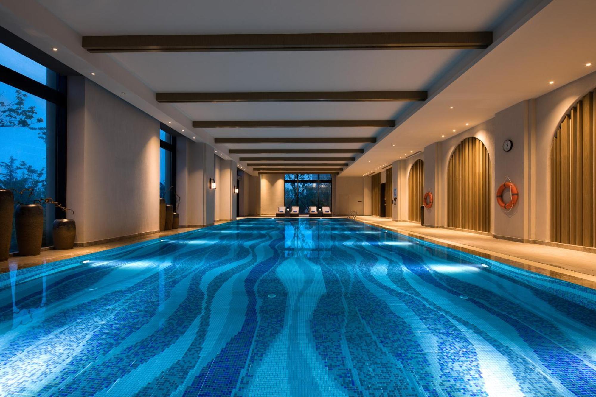 Crowne Plaza Qingdaoorientalmoviemetropolis By Ihg Ξενοδοχείο Εξωτερικό φωτογραφία