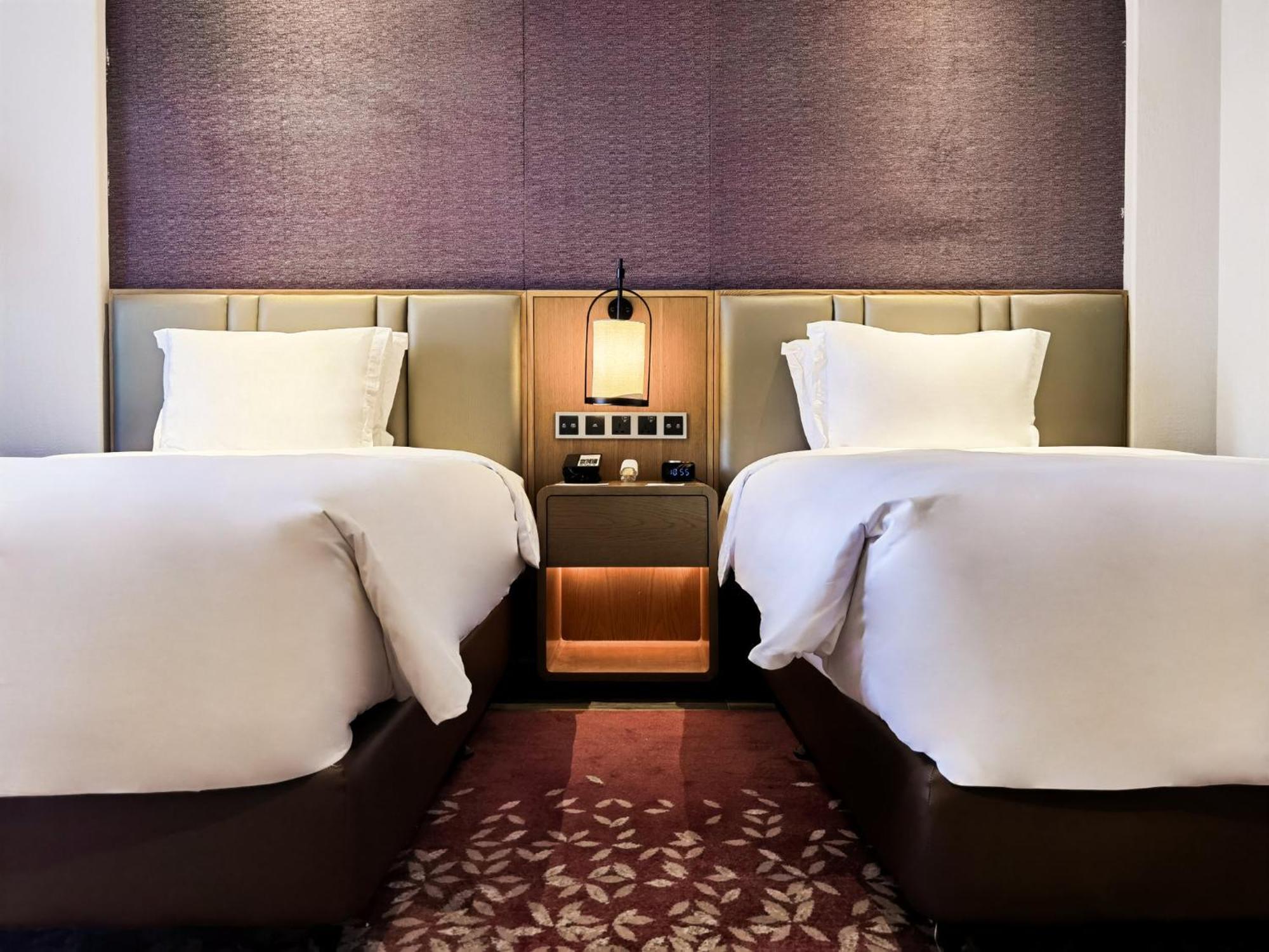 Crowne Plaza Qingdaoorientalmoviemetropolis By Ihg Ξενοδοχείο Εξωτερικό φωτογραφία