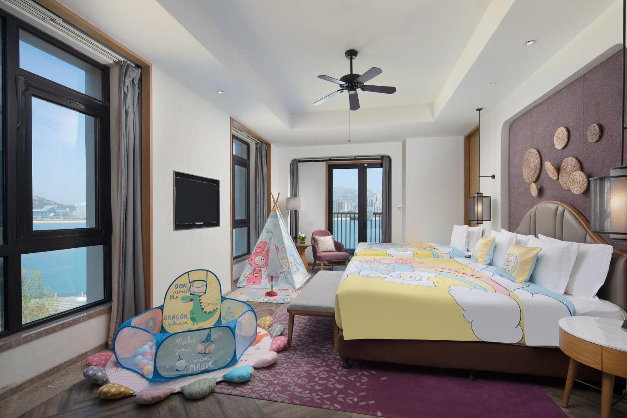 Crowne Plaza Qingdaoorientalmoviemetropolis By Ihg Ξενοδοχείο Εξωτερικό φωτογραφία