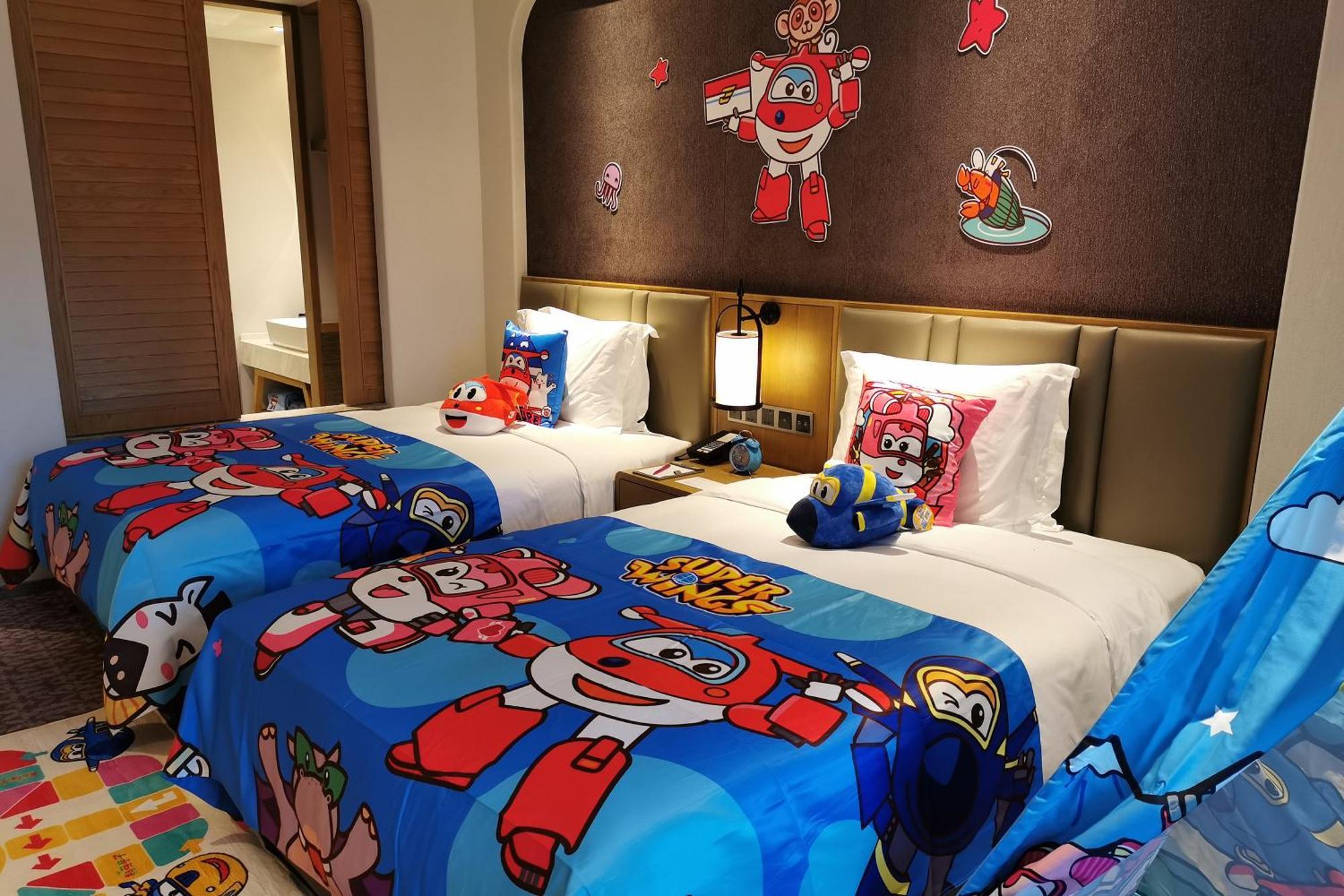 Crowne Plaza Qingdaoorientalmoviemetropolis By Ihg Ξενοδοχείο Εξωτερικό φωτογραφία